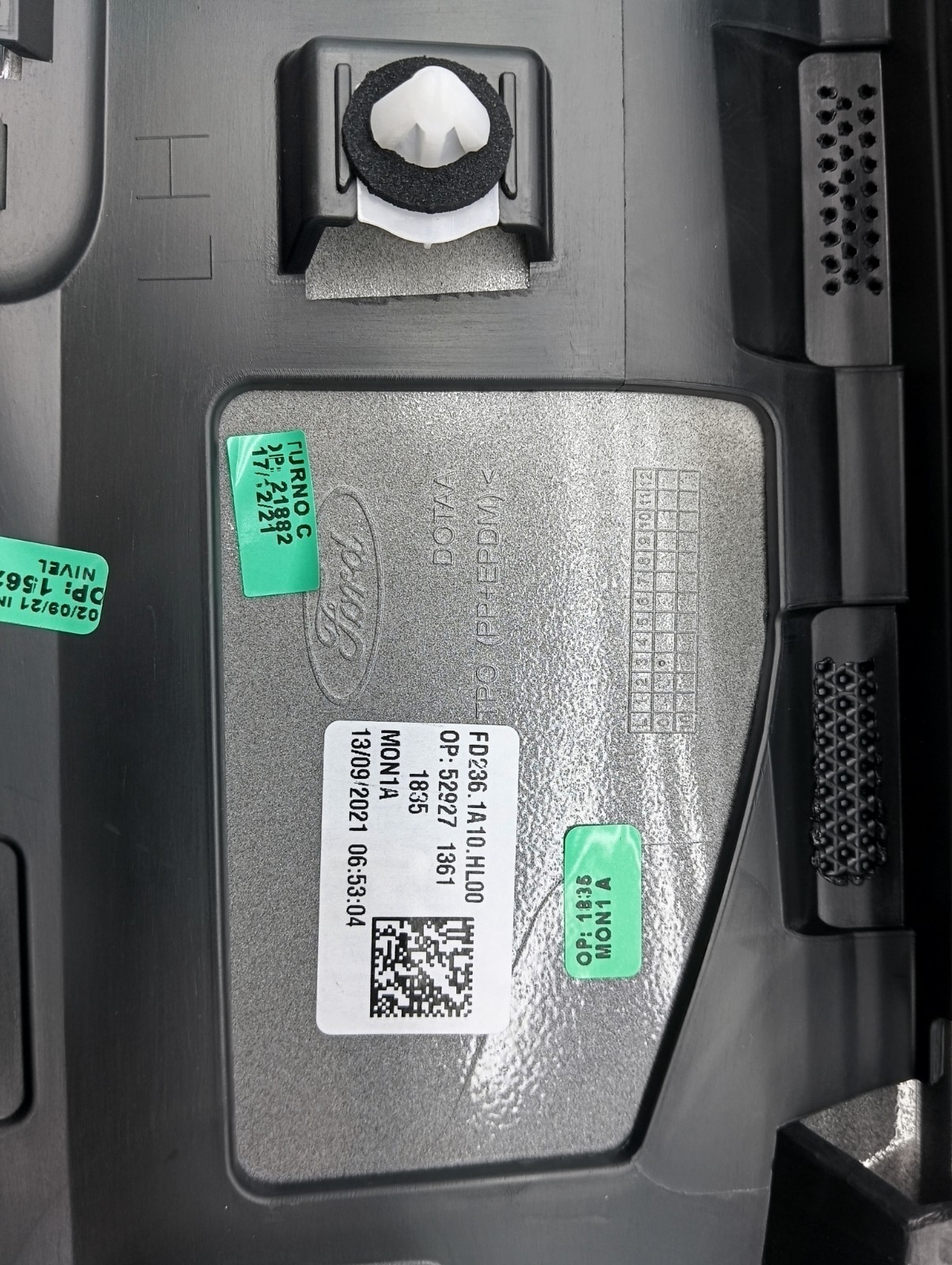 Pomili Lamierati esterni Modanatura portiera posteriore sinistra Ford Kuga LV4B-S25335-D