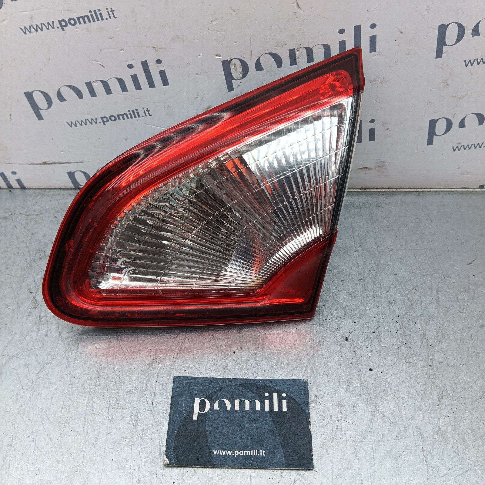 Pomili Fanaleria Fanale posteriore destro portellone Nissan Qashqai J10 89503209 usato