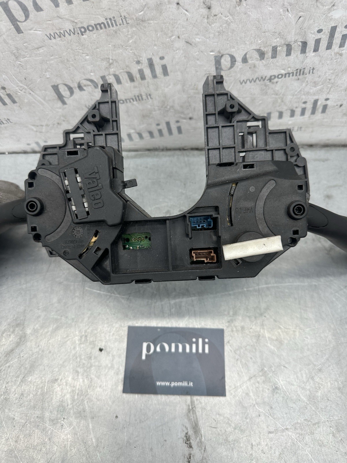 Pomili Rivestimenti interni e parti interne Devioluci Blocco Comandi Volante Peugeot 207 208 Citroen C3 96656018XT usato