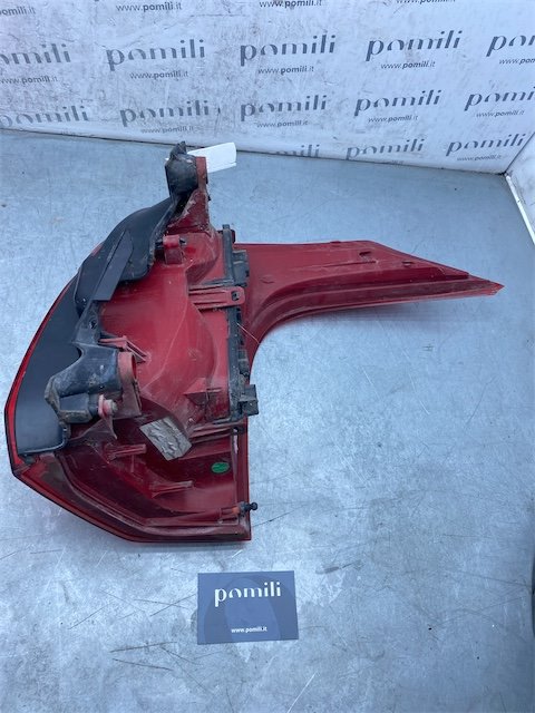 Pomili Fanaleria Peugeot 5008 fanale posteriore sinistro