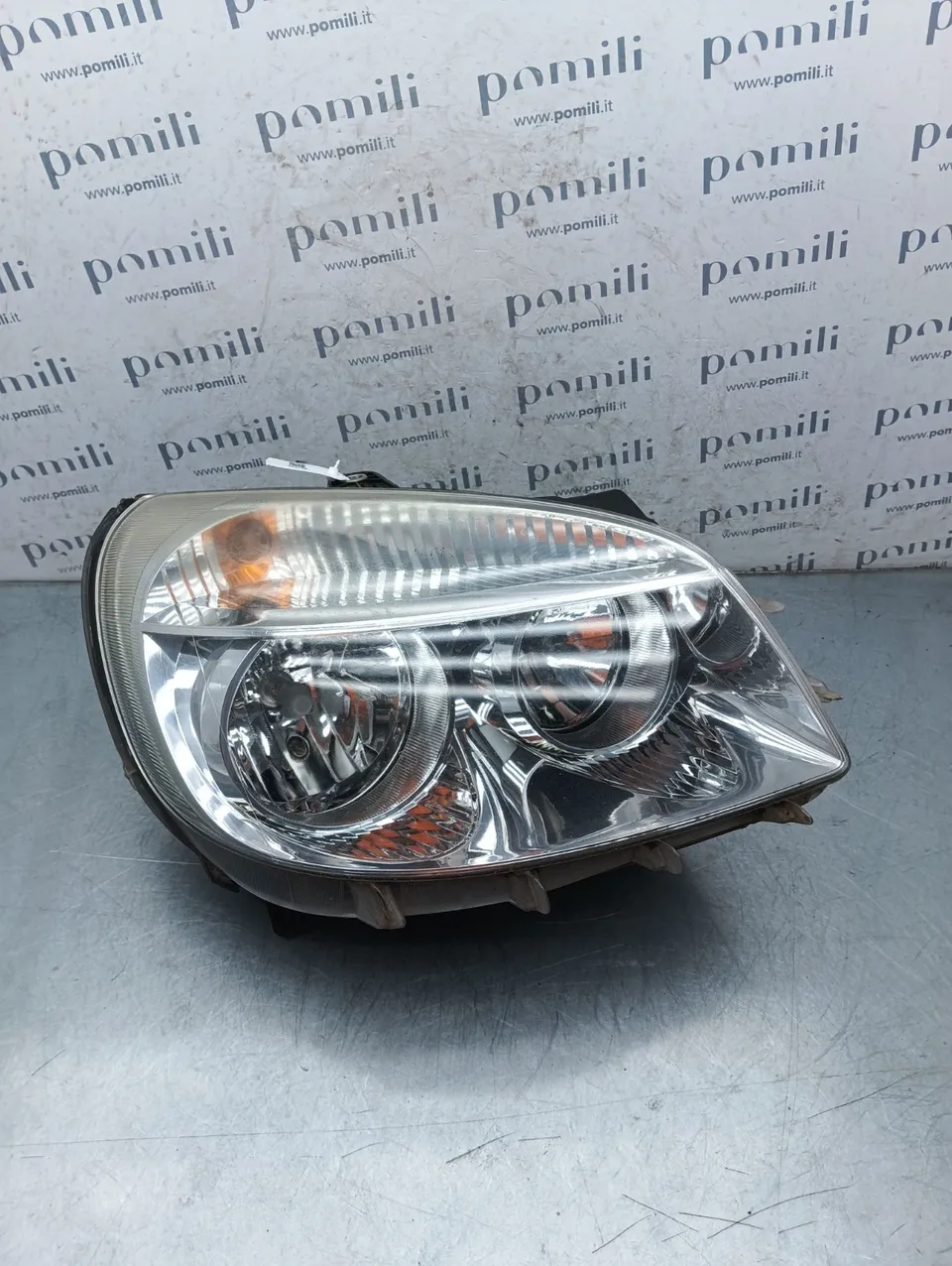 Pomili Fanaleria Fiat Doblò (2002-2012) 51805935 faro anteriore destro usato
