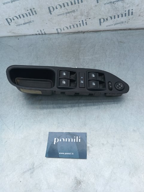 Pomili Rivestimenti interni e parti interne Blocco comandi alzacristalli e retrovisori Fiat Tipo 6J
