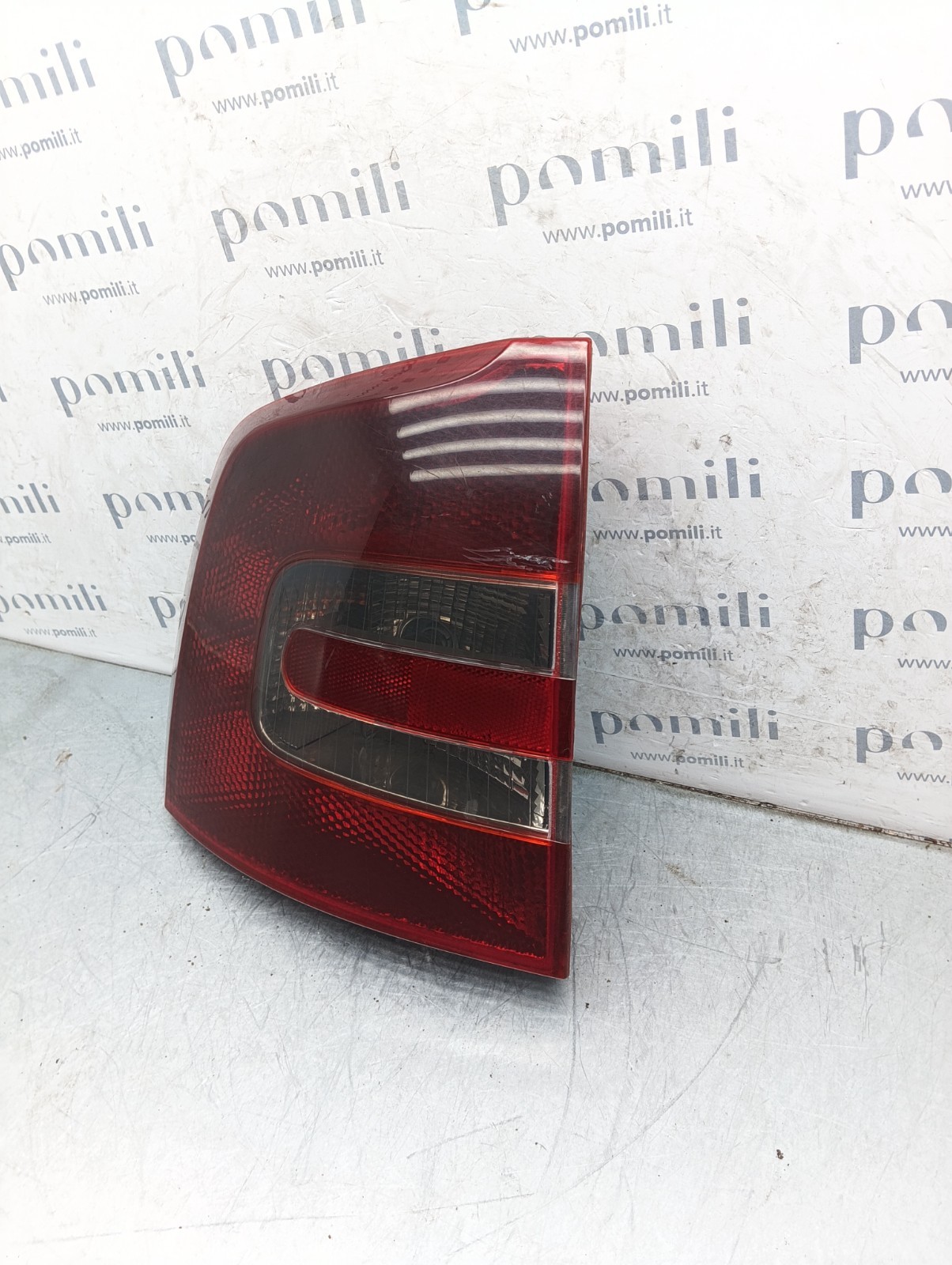 Pomili Fanaleria Skoda Octavia fanale posteriore sinistro 2004-2008 usato