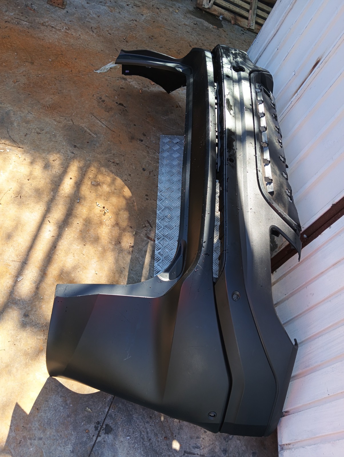 Pomili Paraurti posteriore Ford Edge GT4B17F954 paraurti usato