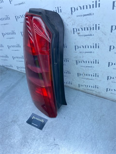 Pomili Fanaleria Fanale post. SX LANCIA MUSA (TG) (07/04>06/08<)