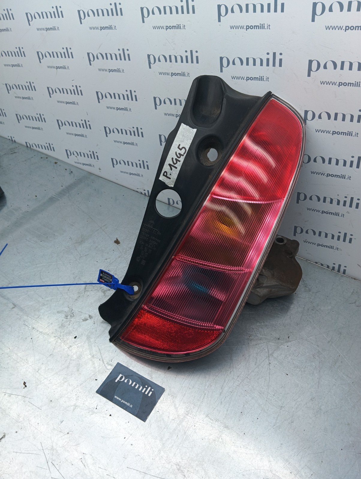 Pomili Fanaleria Lancia Y 1° serie fanale posteriore destro usato