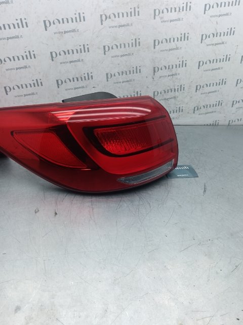 Pomili Fanaleria Kia Sportage 3a Serie fanale posteriore esterno sinistro