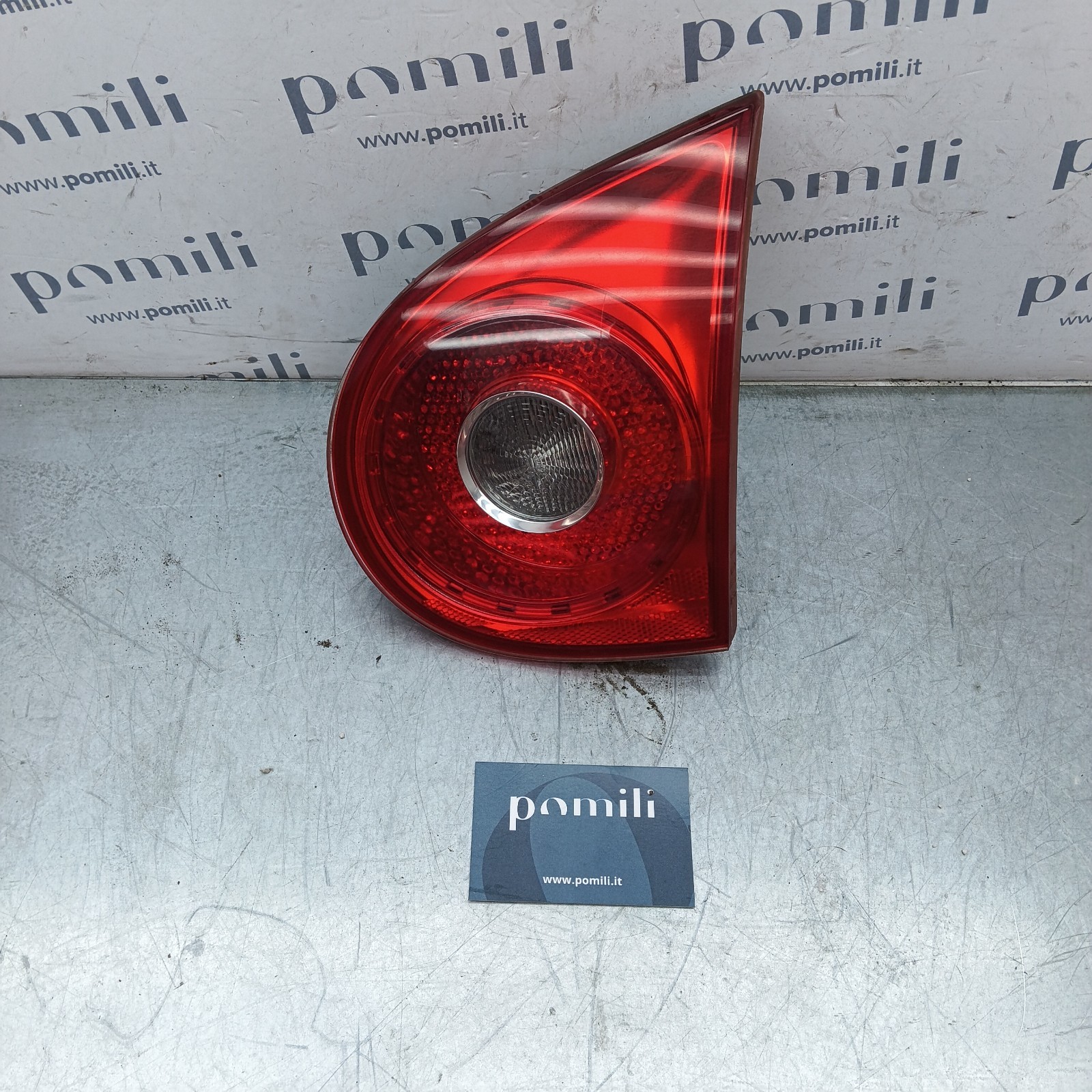 Pomili Fanaleria Fanale posteriore destro portellone Volkswagen Golf V 89031783 usato