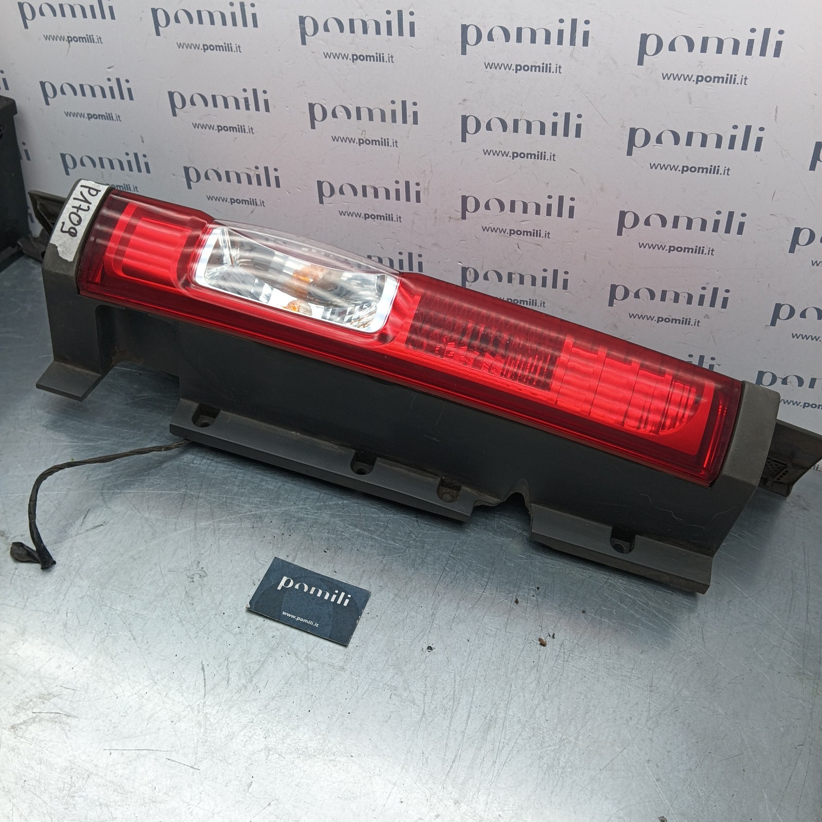 Pomili Fanaleria Trafic II fanale posteriore sinistro 93857722 usato