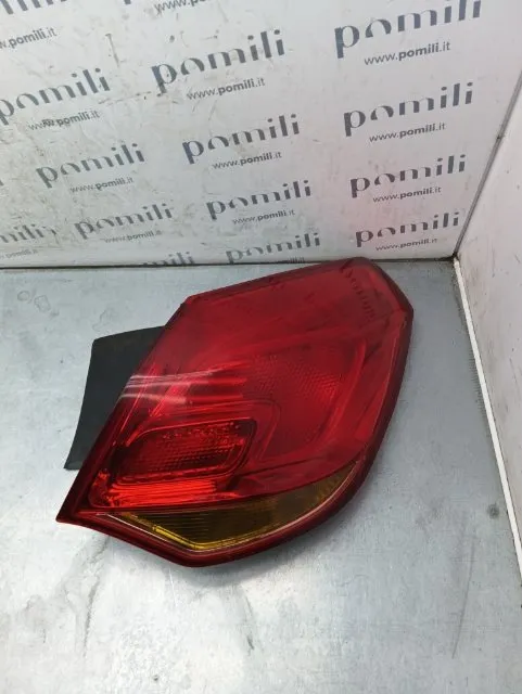 Pomili Fanaleria Opel Astra P10 fanale posteriore destro