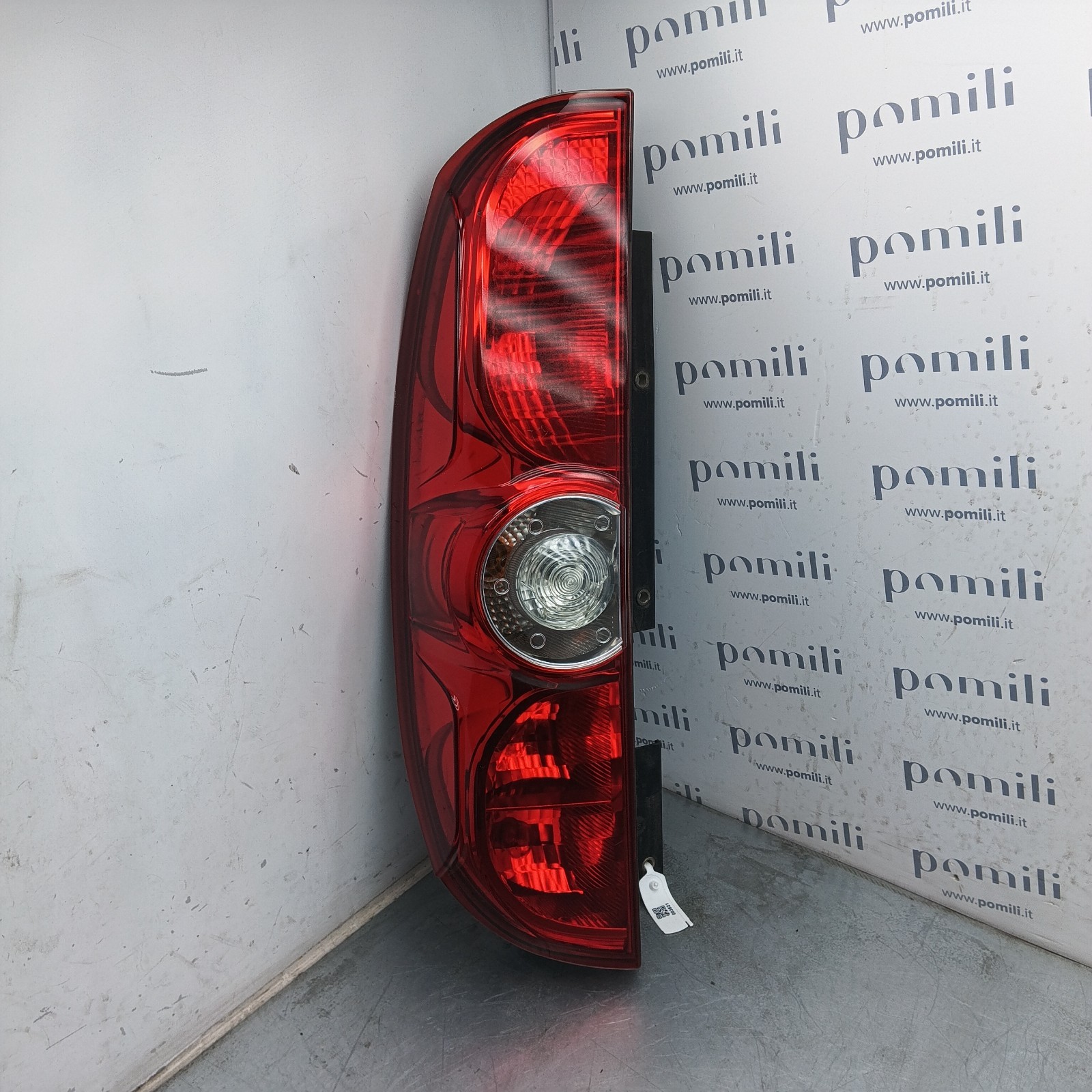 Pomili Fanaleria Fanale posteriore sinistro Fiat Doblò II 00518106740 usato