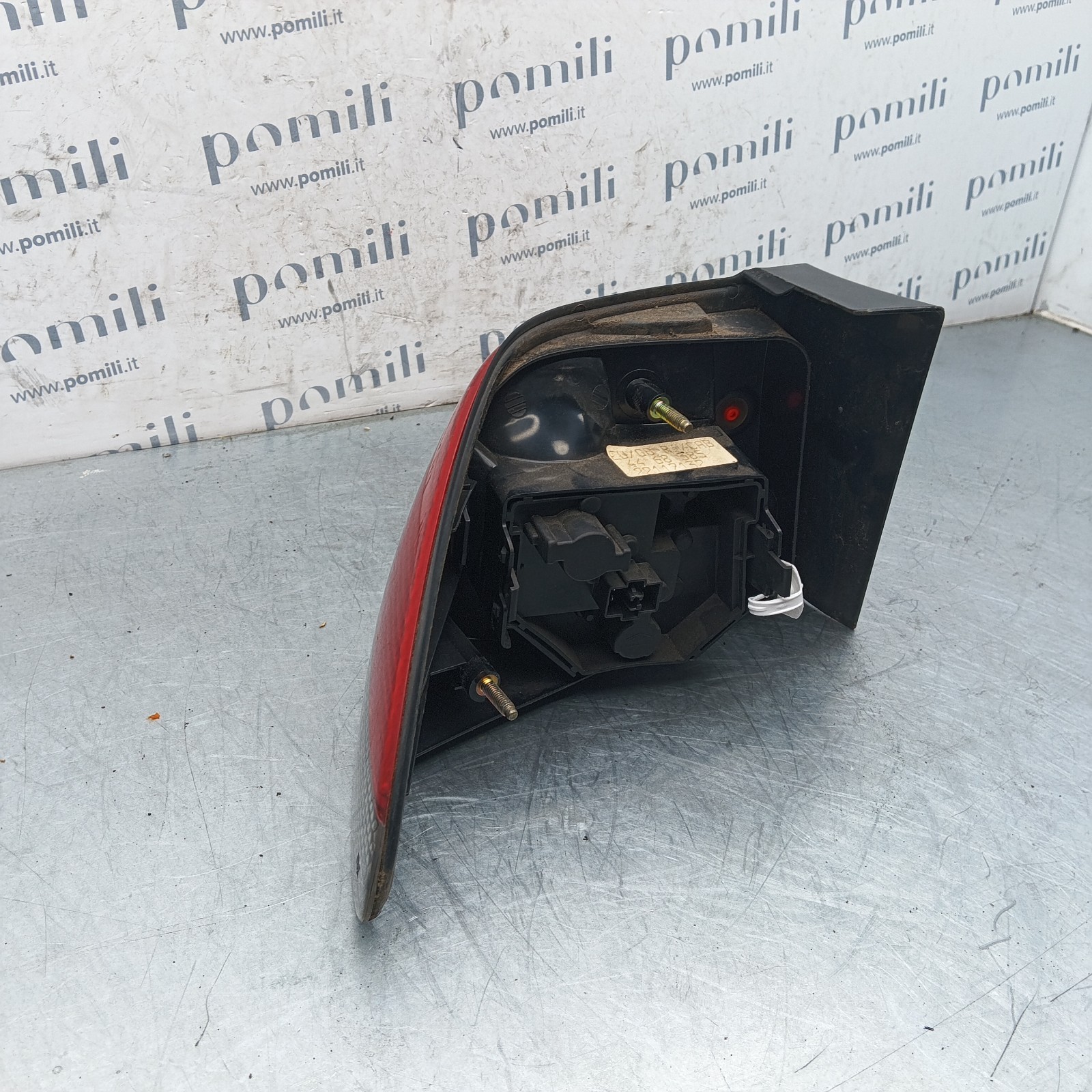 Pomili Fanaleria Saab 900 II Cabrio fanale posteriore destro usato OEM 4468385