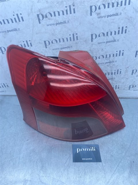 Pomili Fanaleria fanale posteriore Toyota Yaris sinistro