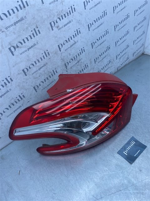 Pomili Fanaleria PEUGEOT 208 fanale posteriore sinistro
