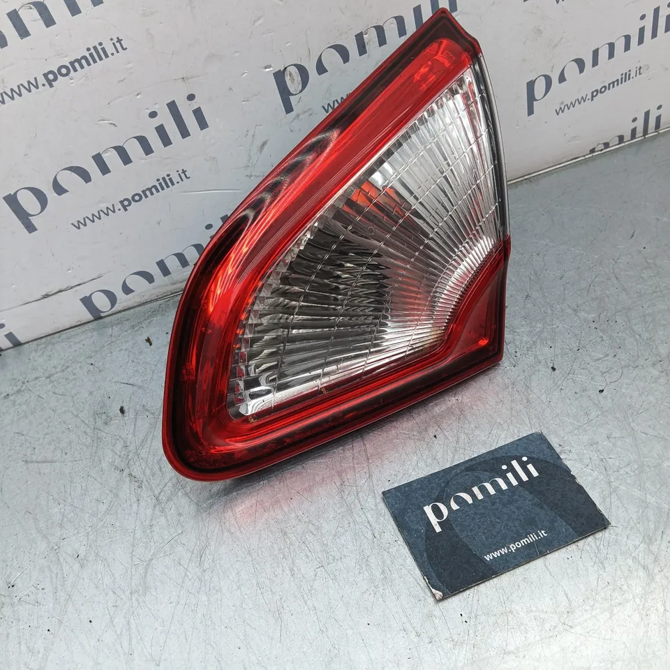Pomili Fanaleria Fanale posteriore destro portellone Nissan Qashqai J10 89503209 usato