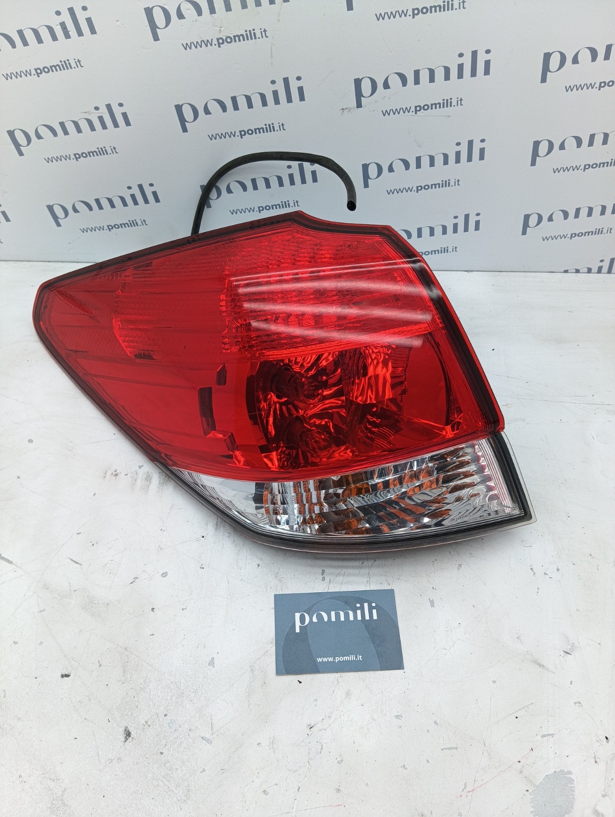 Pomili Fanaleria Fanale posteriore sinistro Subaru Outback 22020067 usato