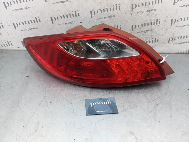 Pomili Fanaleria Mazda 2 fanale posteriore destro D65151150 usato