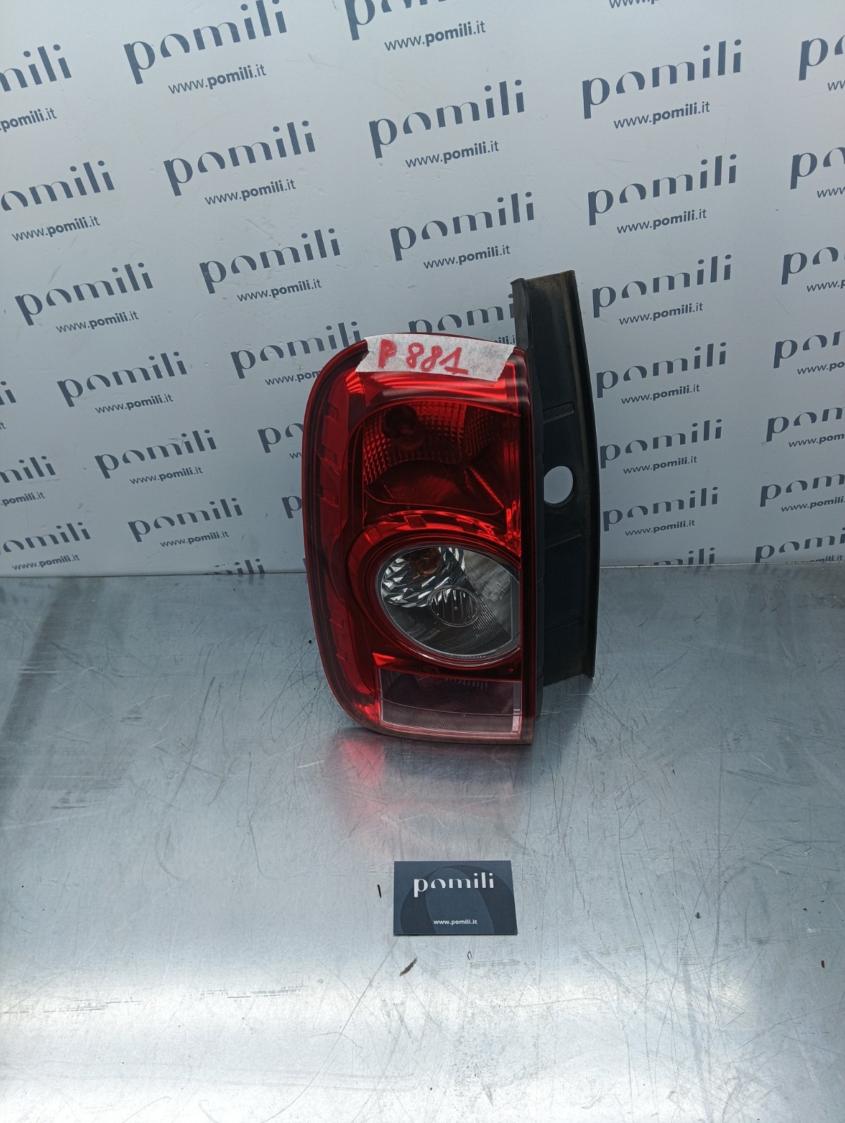Pomili Fanaleria Fanale posteriore sinistro Dacia Duster 26210102 usato