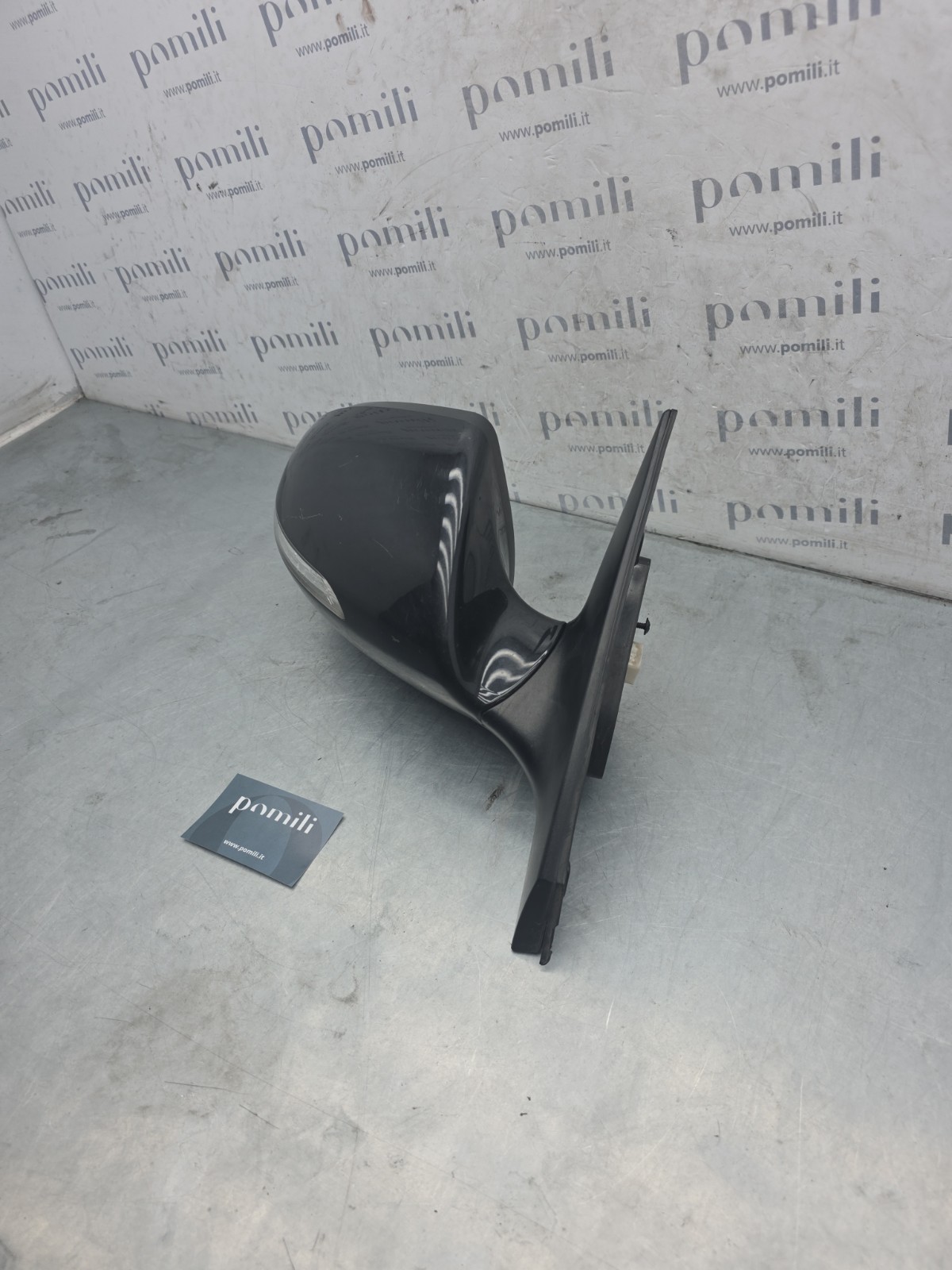 Pomili Cristalli Kia Sportage specchietto retrovisore destro 2010-2016 usato danneggiato