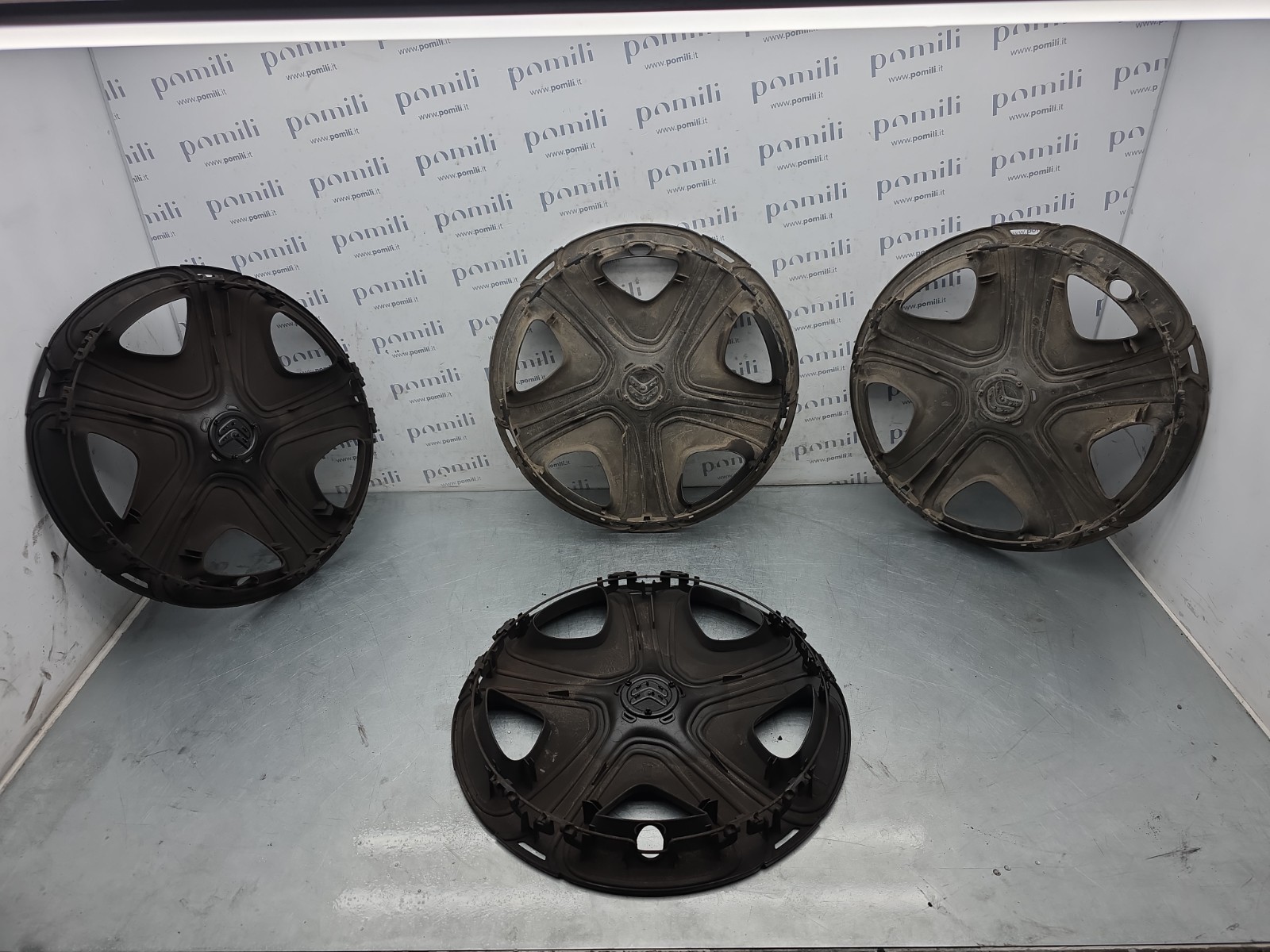 Pomili Altro auto Set 4 borchie coprimozzo Citroën R16 usate