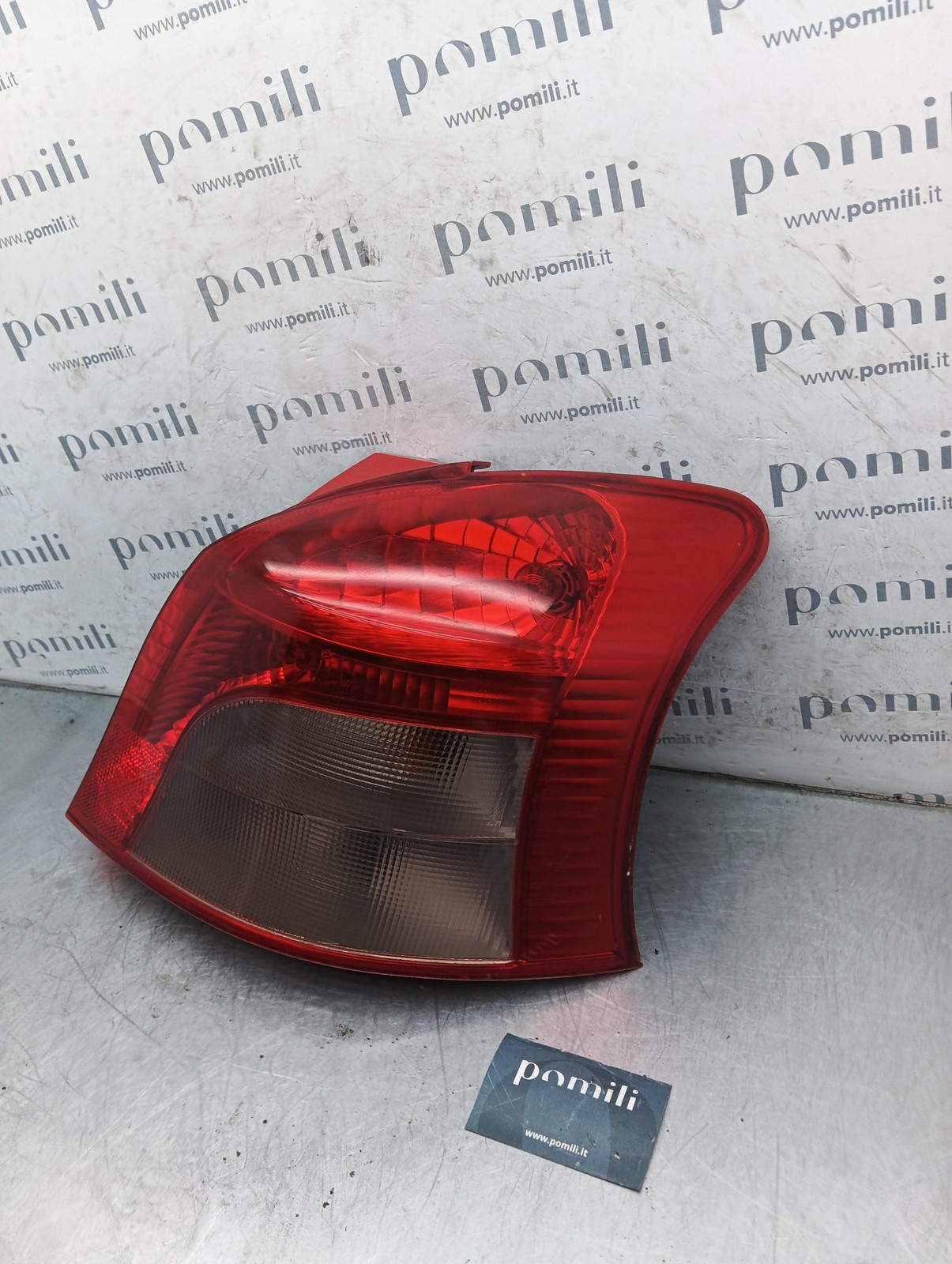 Pomili Fanaleria Toyota Yaris Serie 005638 fanale posteriore destro usato