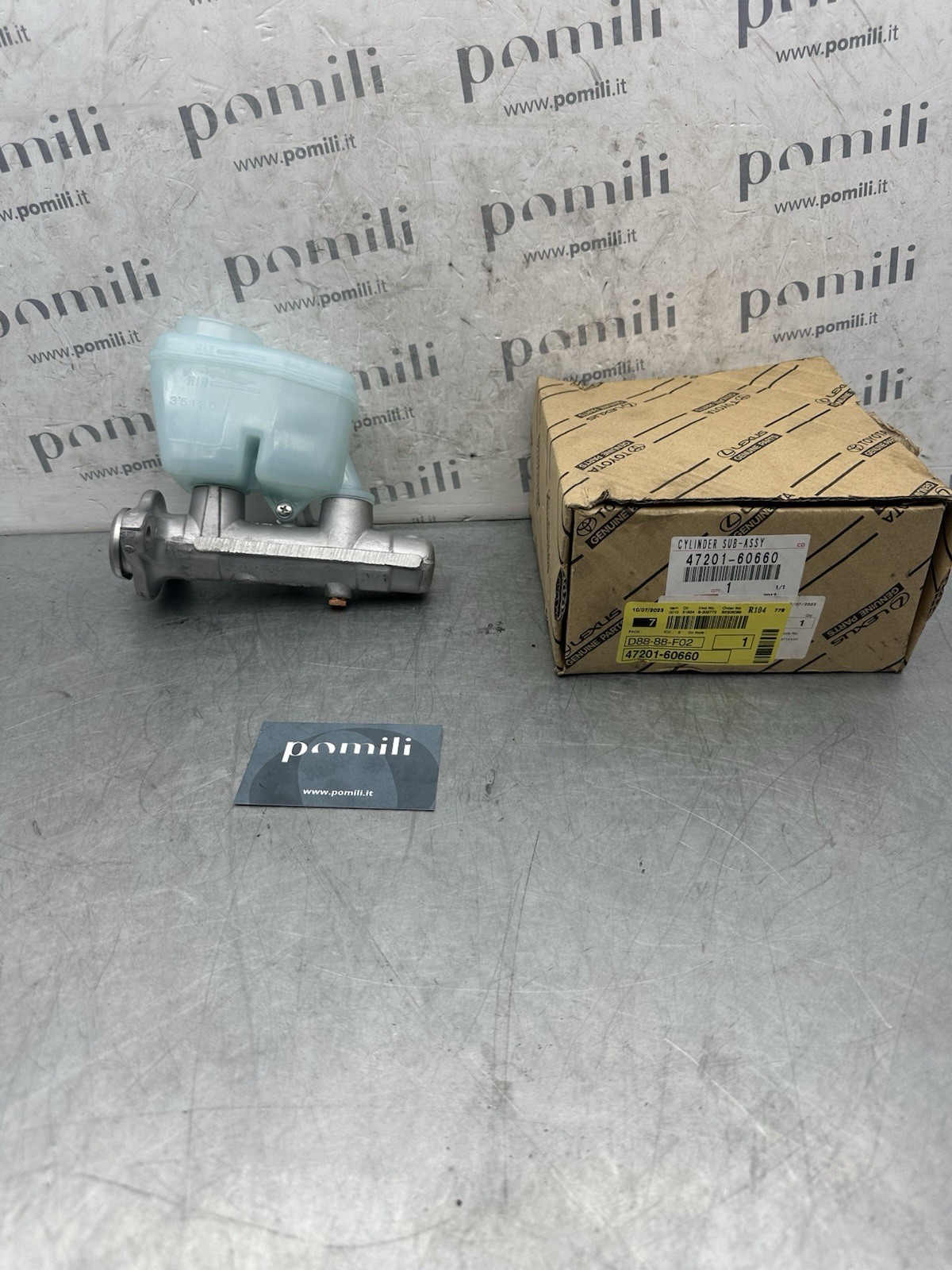Pomili Freni e ricambi Pompa Cilindro Maestro Freno Toyota Land Cruiser 120 Prado 47201-60660 nuova