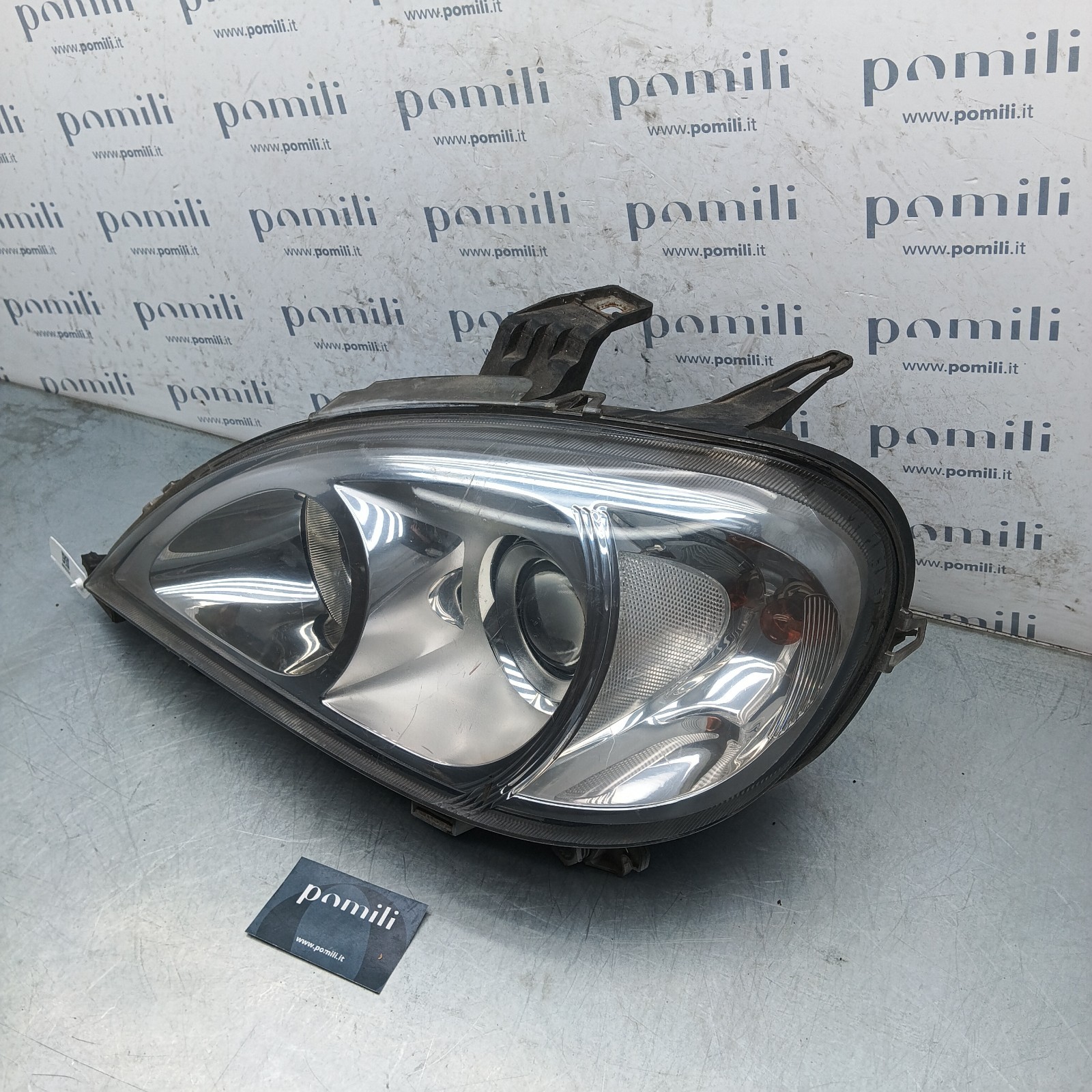 Pomili Fanaleria faro anteriore sinistro Mercedes-Benz Classe M W163 22315500 usato