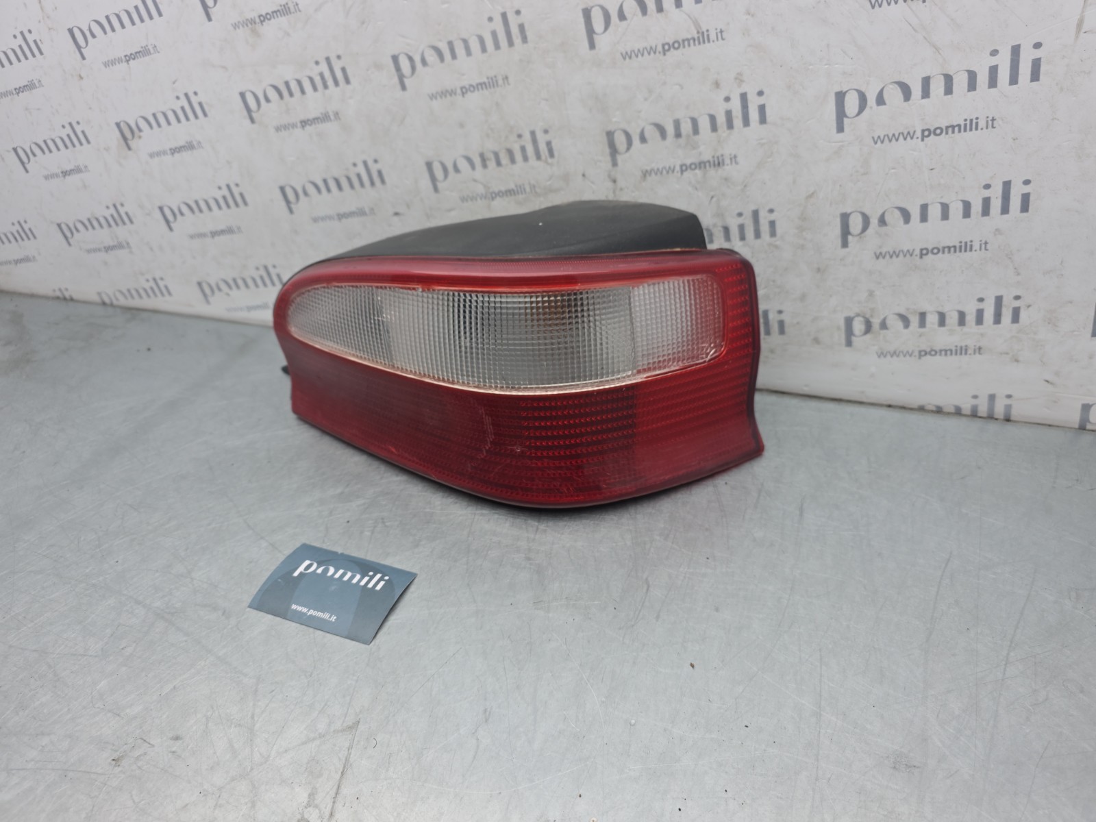 Pomili Fanaleria Citroën Saxo fanale posteriore destro usato 1996-2003