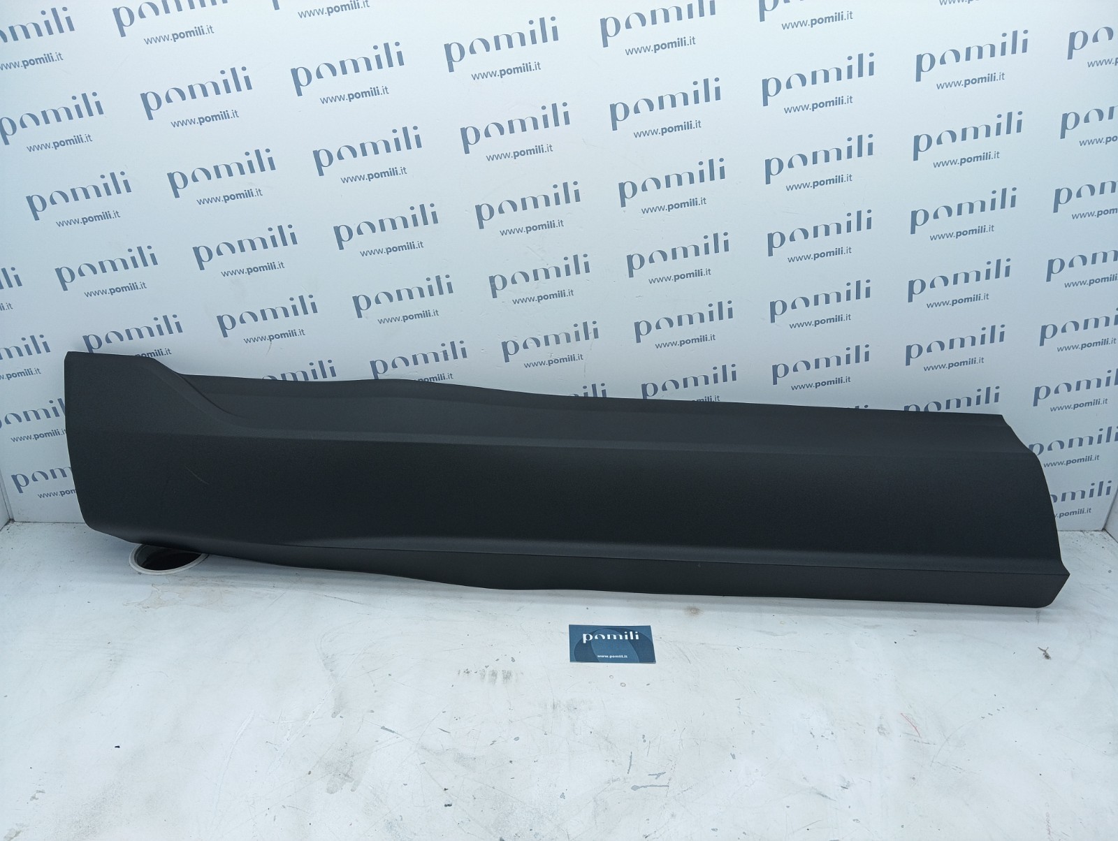 Pomili Rivestimenti interni e parti interne Rivestimento portiera anteriore sinistra Ford Edge 2015+ FT4B-R20307-D nuovo