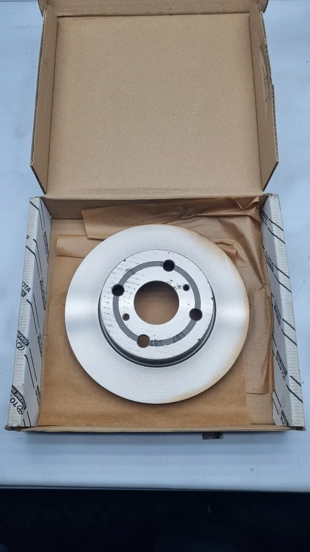 Pomili Freni e ricambi Disco freno anteriore ventilato TOYOTA YARIS 43512 0D010 nuovo