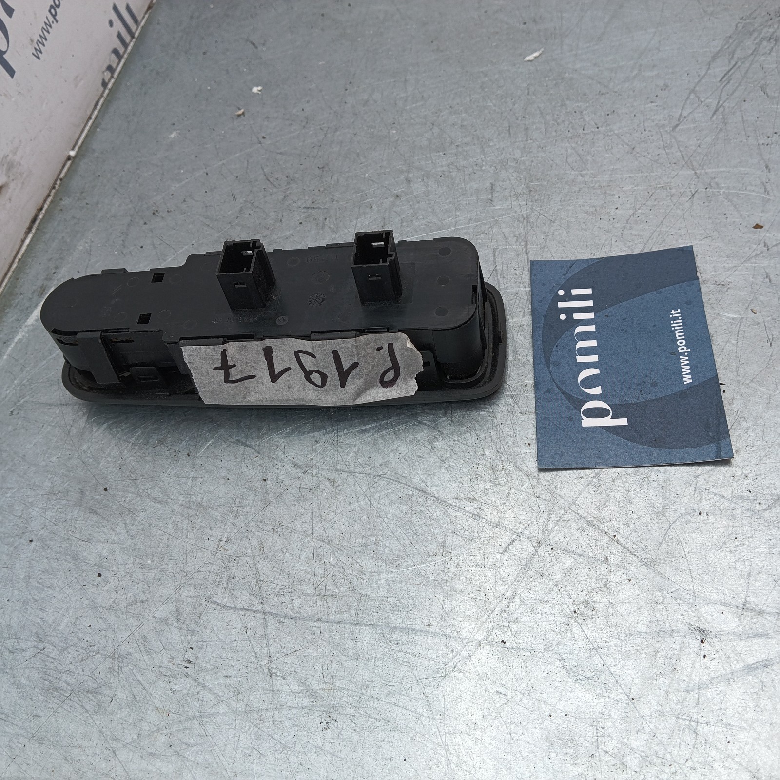 Pomili Rivestimenti interni Citroen C4 Picasso pulsantiera alzacristalli sinistra usata