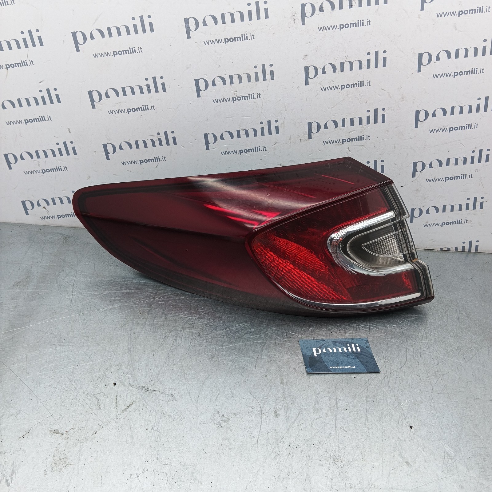 Pomili Fanaleria Fanale posteriore sinistro Renault Megane III 26555001R usato