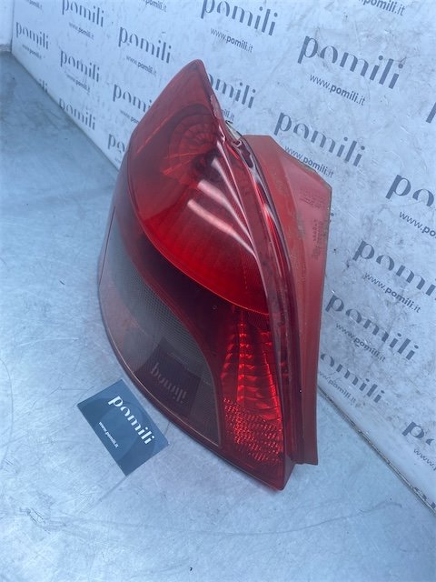 Pomili Fanaleria fanale posteriore Toyota Yaris sinistro