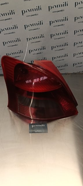 Pomili Fanaleria Yaris fanale posteriore sinistro