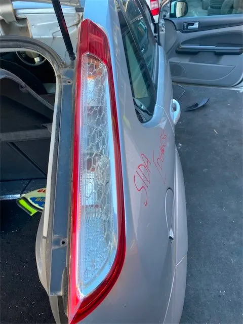 Pomili Fanaleria Fanale posteriore Ford Focus CB4 destro