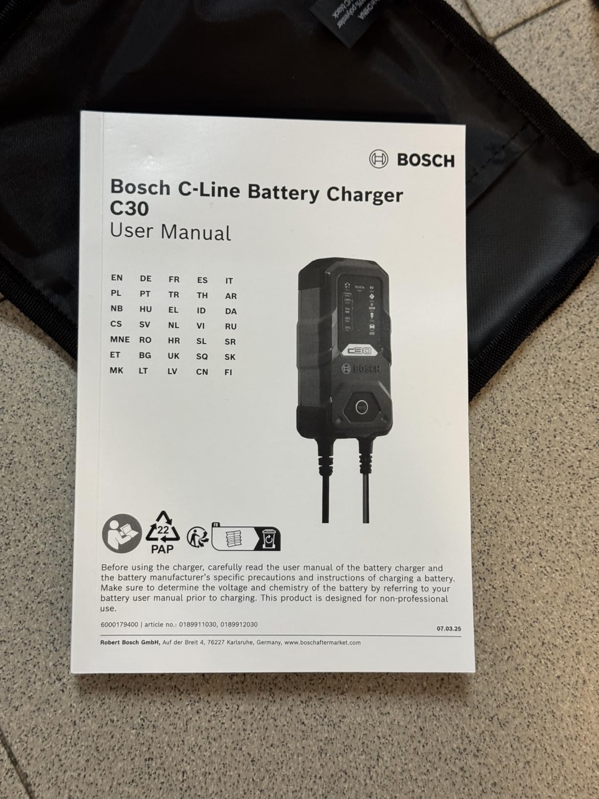Bosch HCP Caricabatterie e avviatori C30 3,8 A 6/12 V per batterie AGM