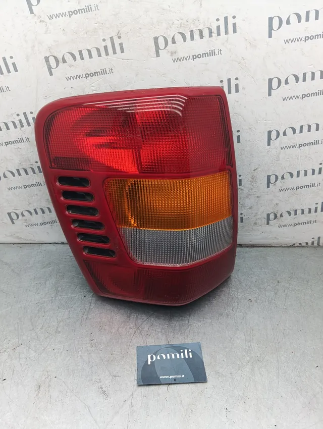 Pomili Fanaleria Jeep Grand Cherokee fanale posteriore sinistro usato