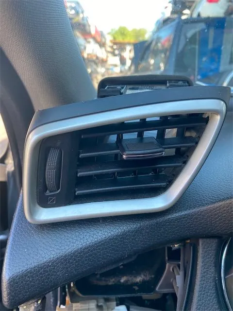 Pomili Climatizzazione Bocchetta aria Nissan Qashqai J11E sinistra