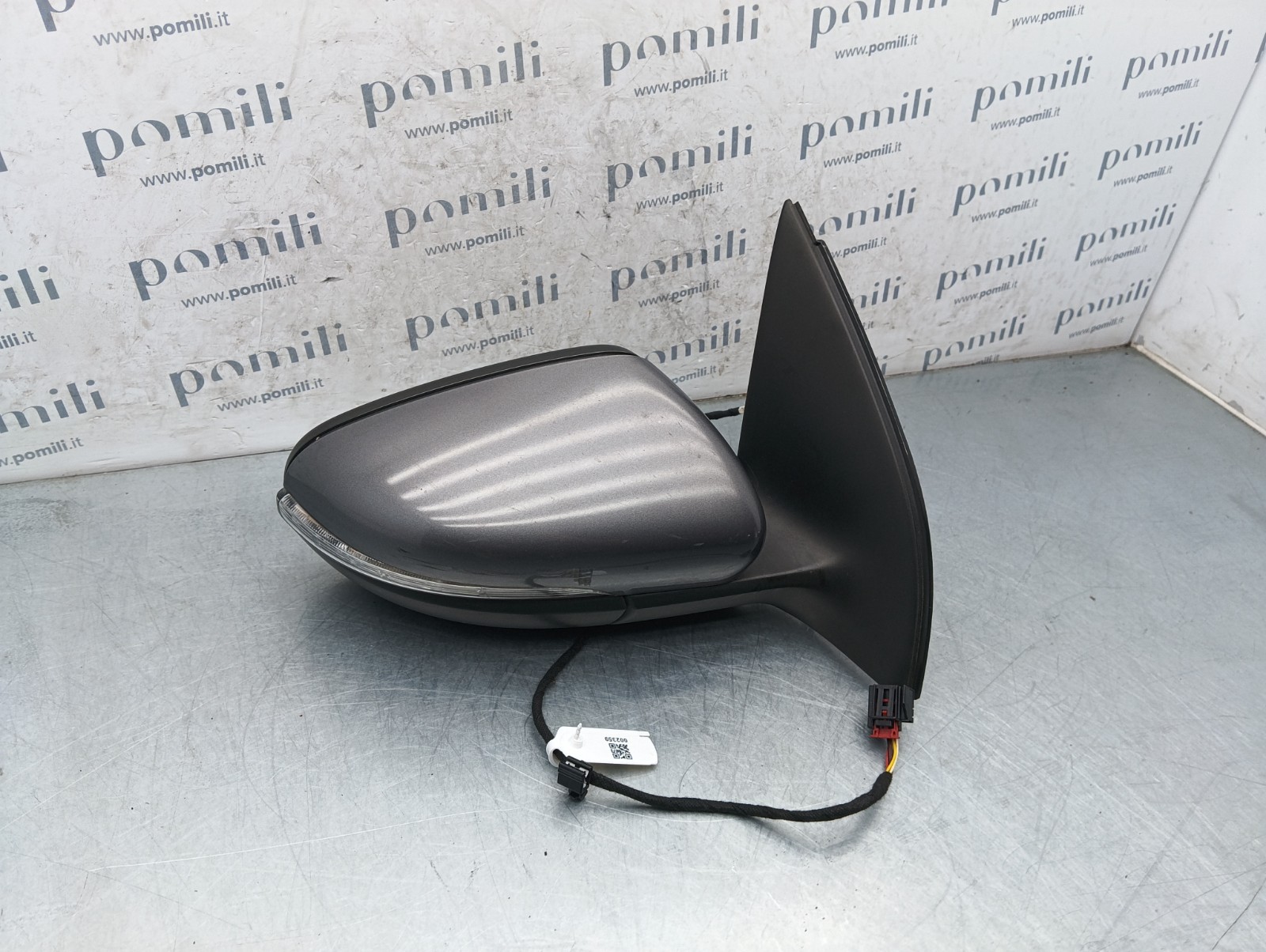 Pomili Cristalli Volkswagen Golf 6 specchietto destro usato 012575
