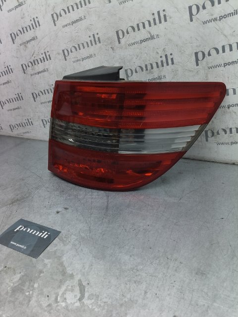 Pomili Fanaleria Mercedes-Benz Classe B T245 fanale posteriore destro esterno