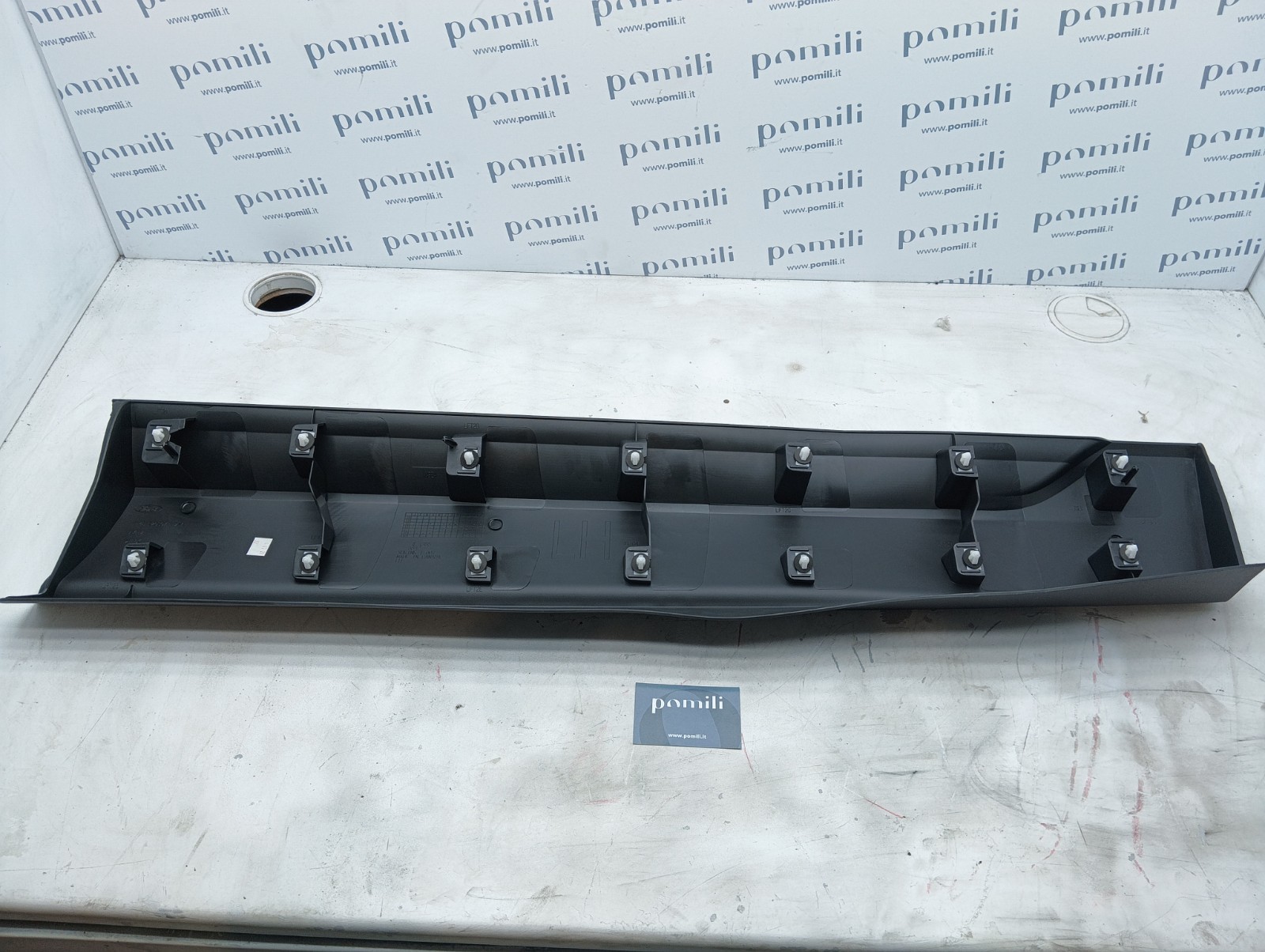 Pomili Rivestimenti interni e parti interne Rivestimento portiera anteriore sinistra Ford Edge 2015+ FT4B-R20307-D nuovo