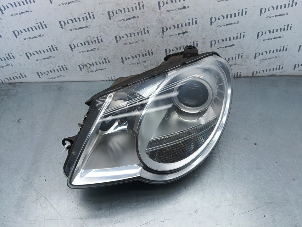 Pomili Fanaleria Volkswagen Eos faro anteriore destro usato