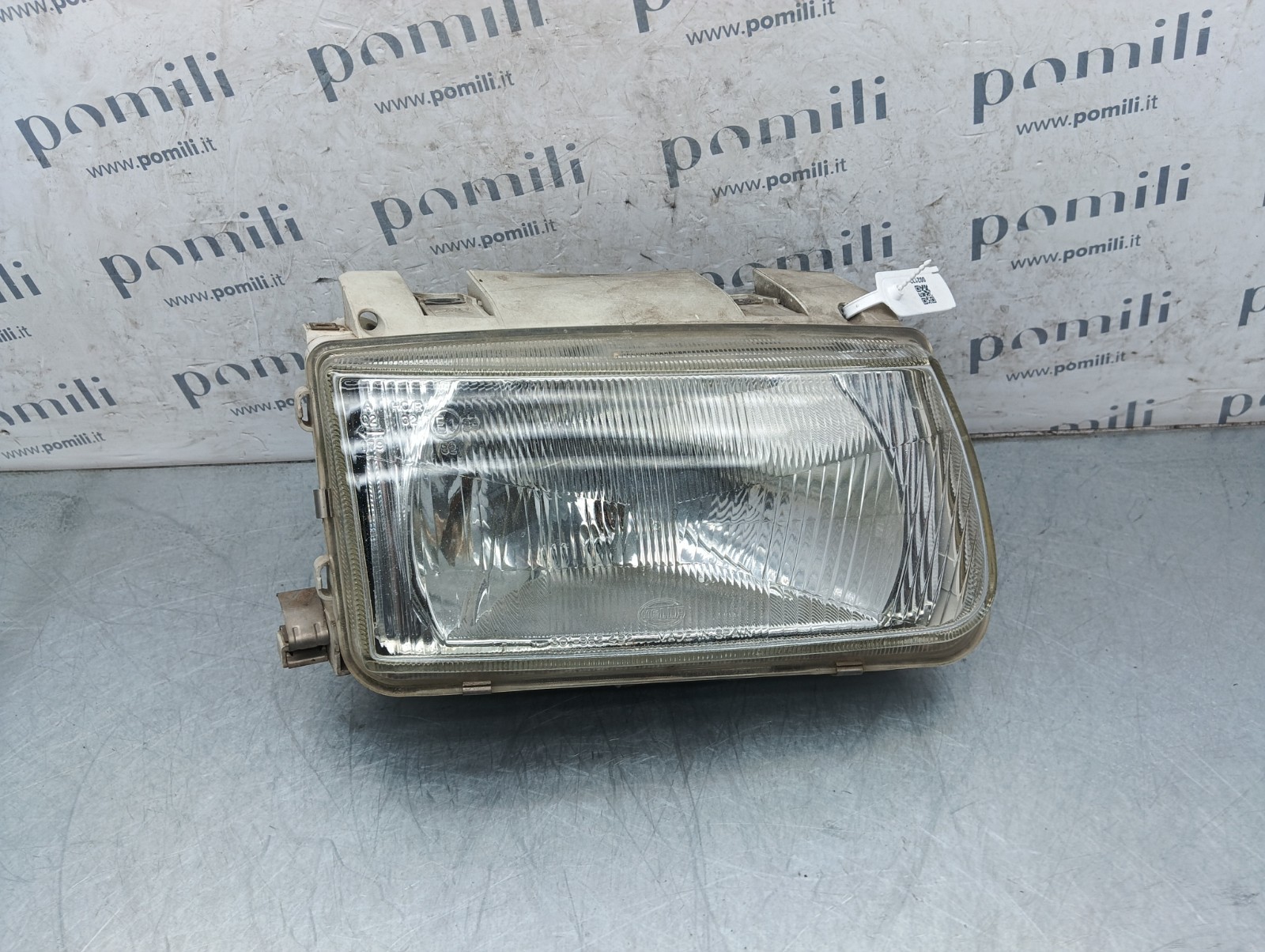 Pomili Fanaleria Faro anteriore destro Volkswagen Polo III (1994-1999) 962496-00 usato
