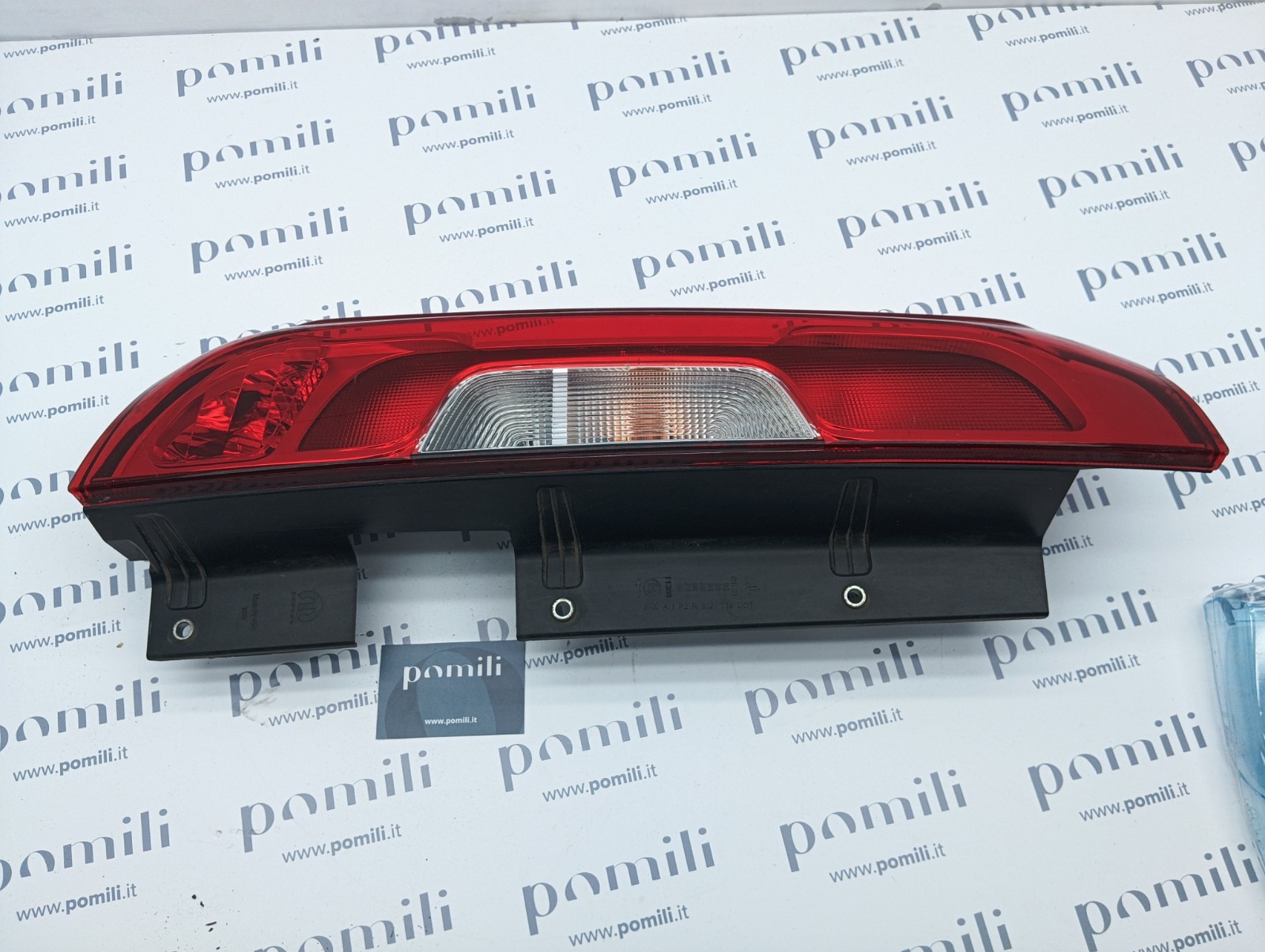 Pomili Fanaleria Fanale posteriore sinistro Fiat Doblò 52044717 usato