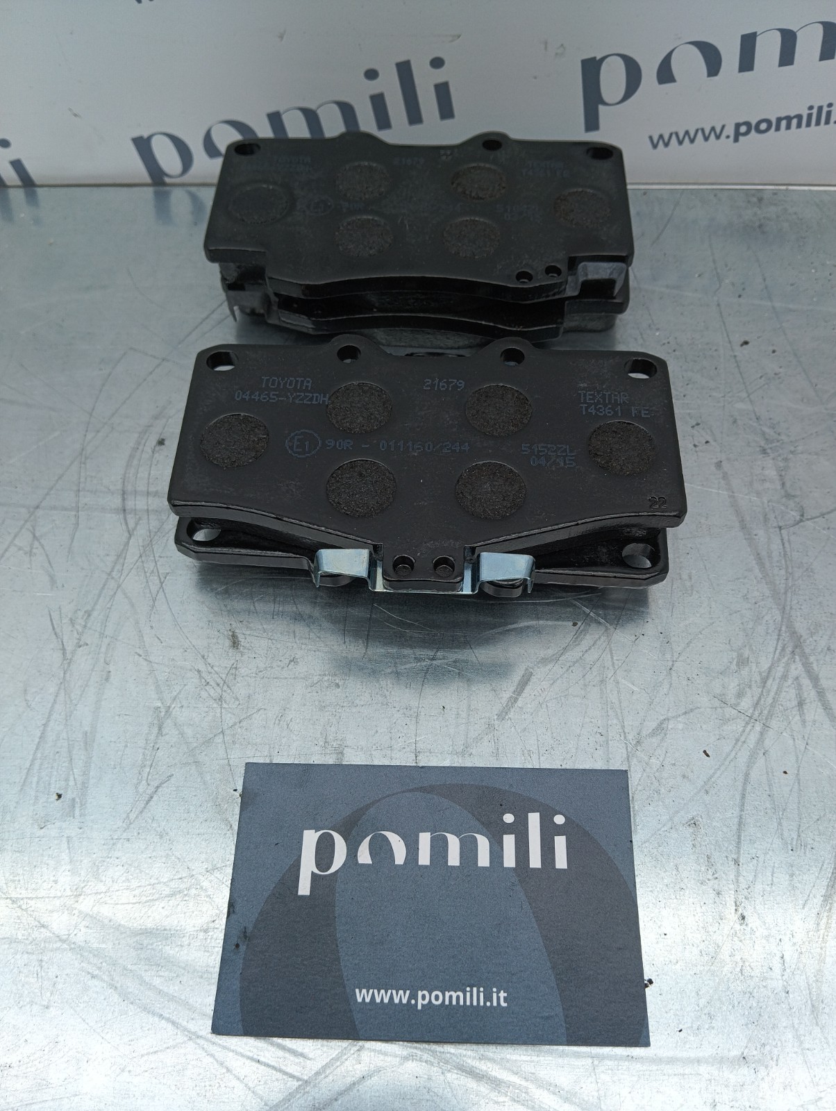 Pomili Freni e ricambi Toyota Hilux 04465-YZZDH kit pastiglie freni
