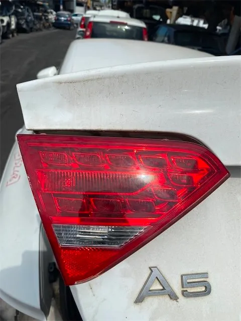 Pomili Fanaleria Fanale posteriore interno sinistro Audi A5/S5 (8T) (03/07–03/12)