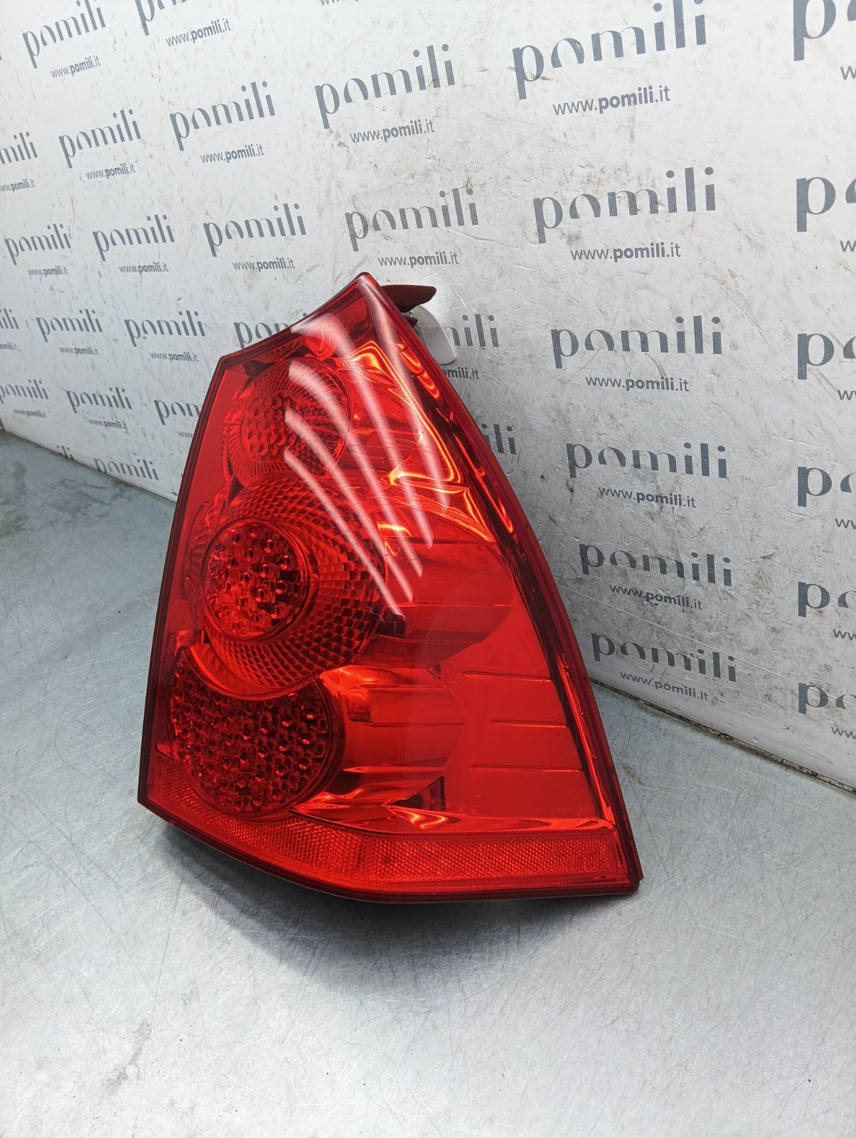 Pomili Fanaleria Peugeot 307 S.W. fanale posteriore destro 557684 usato