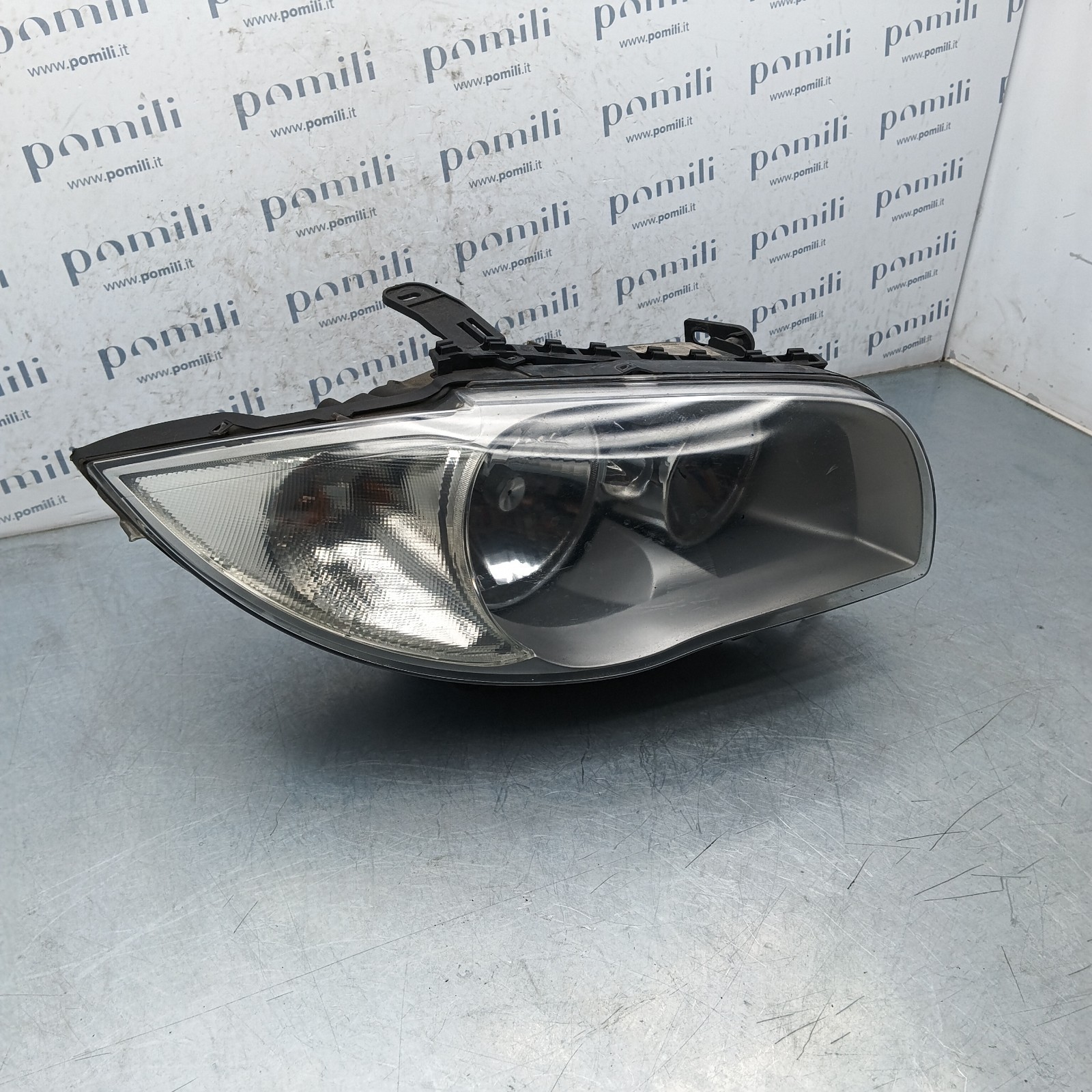 Pomili Fanaleria BMW Serie 1 E87/E81/E87N Faro anteriore destro 89310921 usato