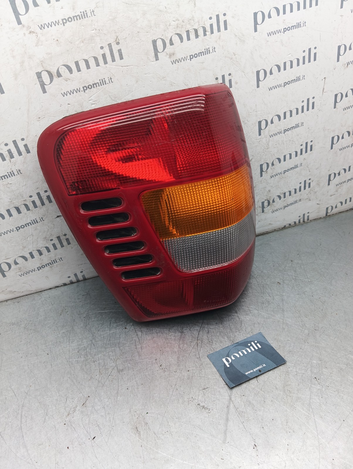 Pomili Fanaleria Jeep Grand Cherokee fanale posteriore sinistro usato