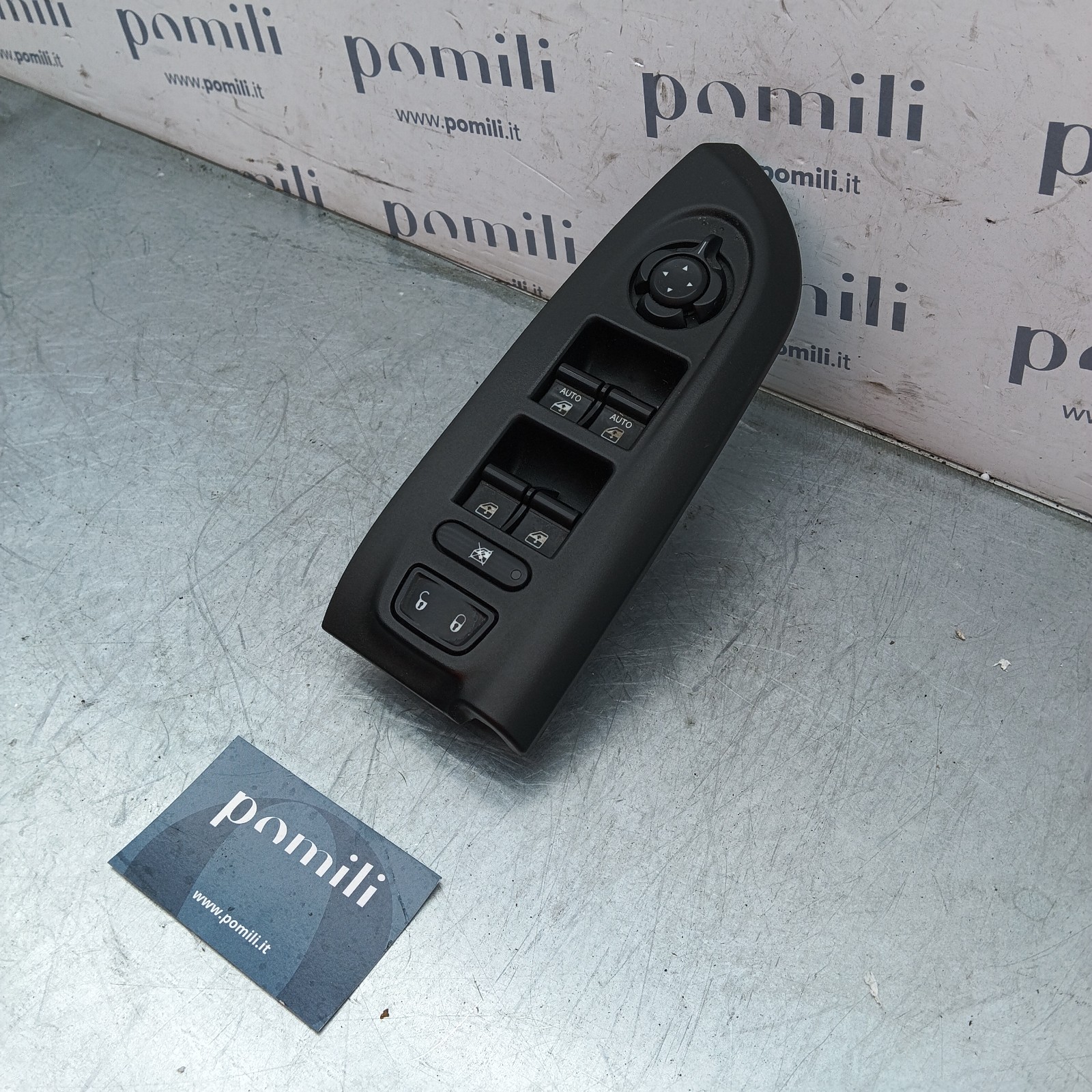 Pomili Rivestimenti interni Pulsantiera alzacristalli Fiat 500X 07356331500 sinistra usata